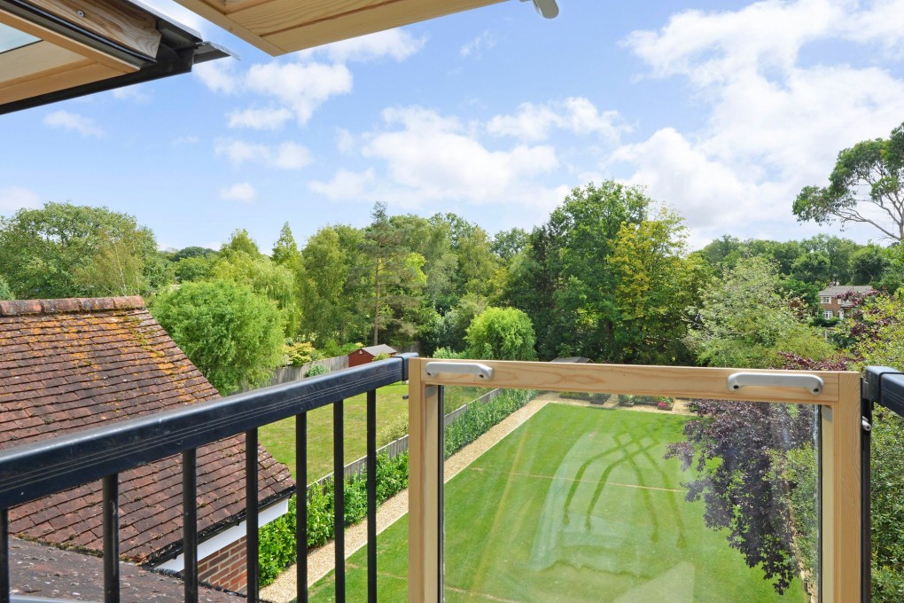 Avenue Road, Cranleigh, GU6 - Photo 17