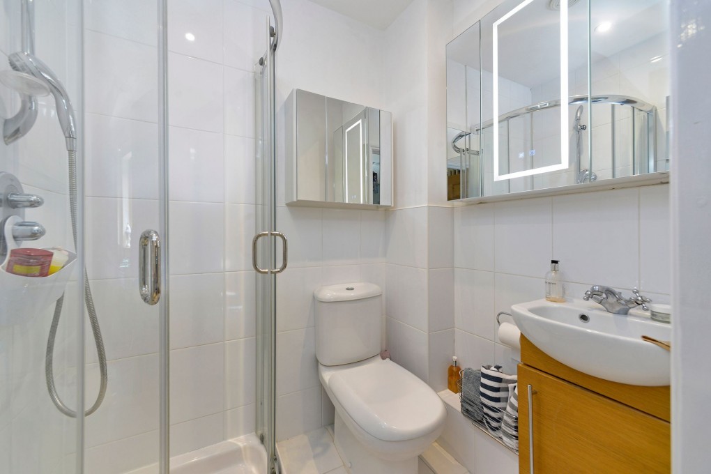 Avenue Road, Cranleigh, GU6 - Photo 7