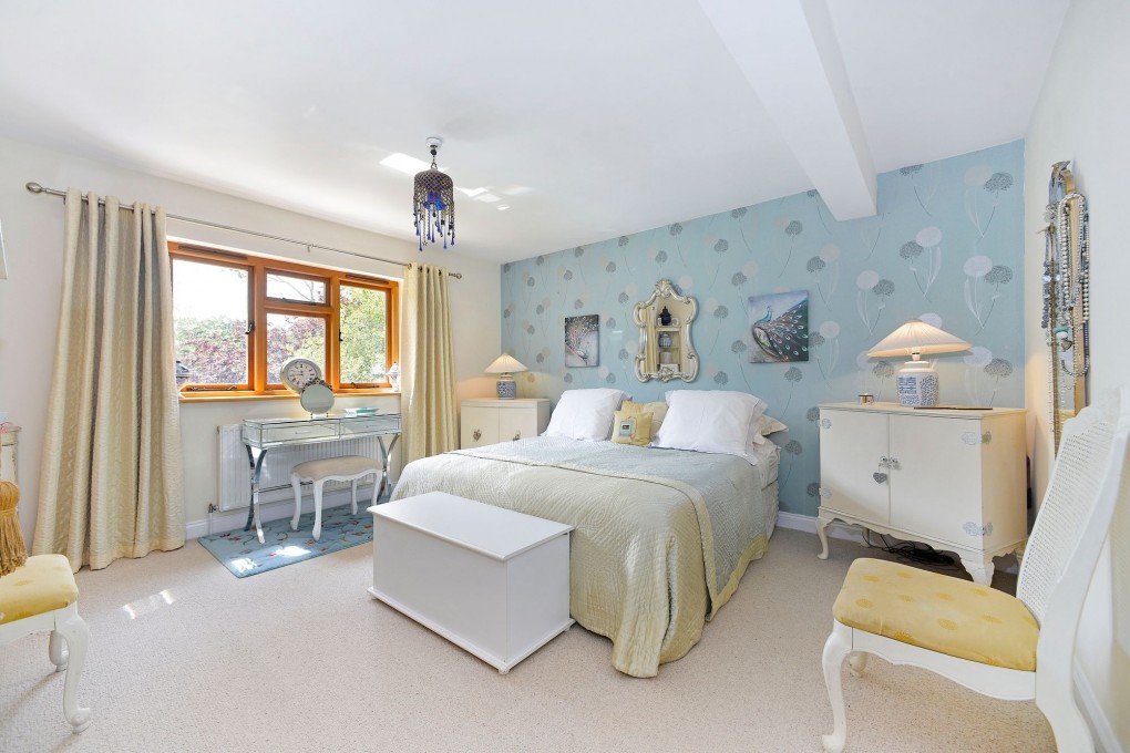 Avenue Road, Cranleigh, GU6 - Photo 9