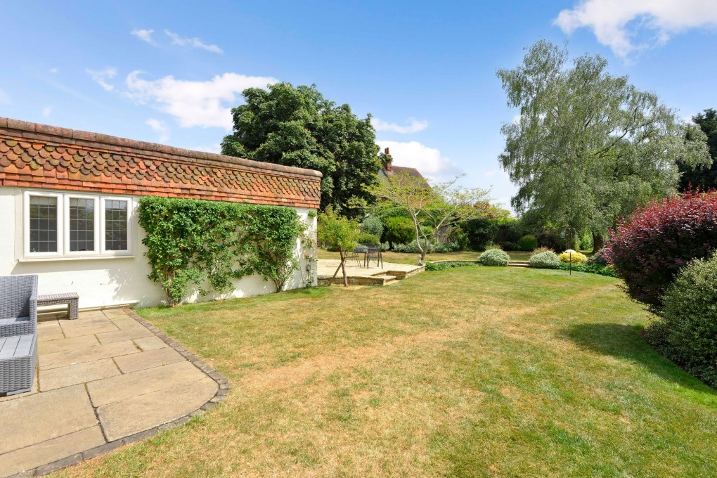 Knowle Lane, Snoxhall Knowle Lane, GU6 - Photo 21