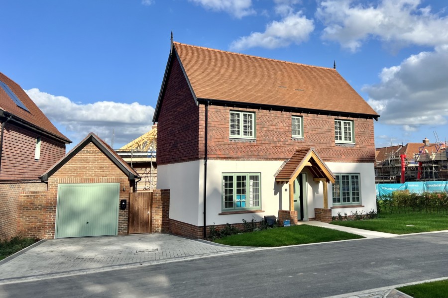 Firethorn Place by Croudace Homes, Ewhurst, Surrey, GU6 7RQ